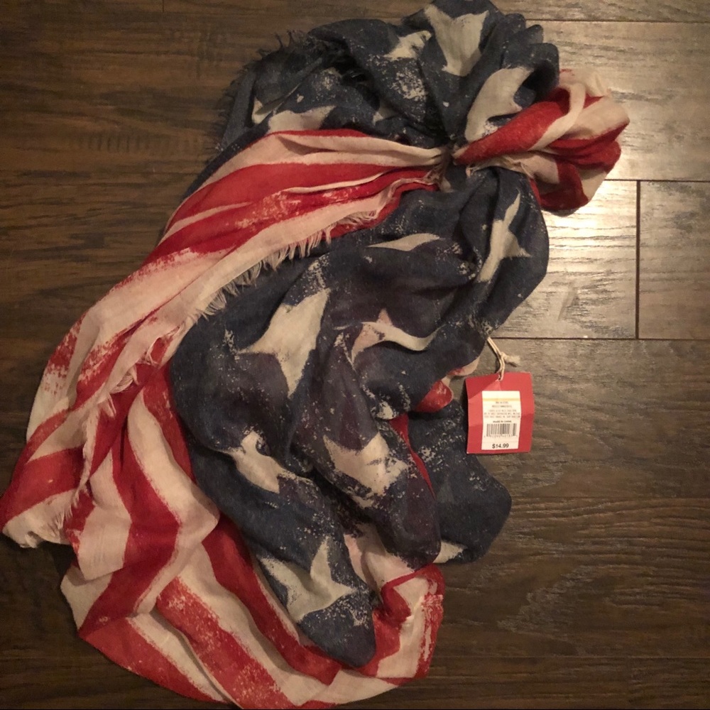 NWT American infinity scarf! 🇺🇸